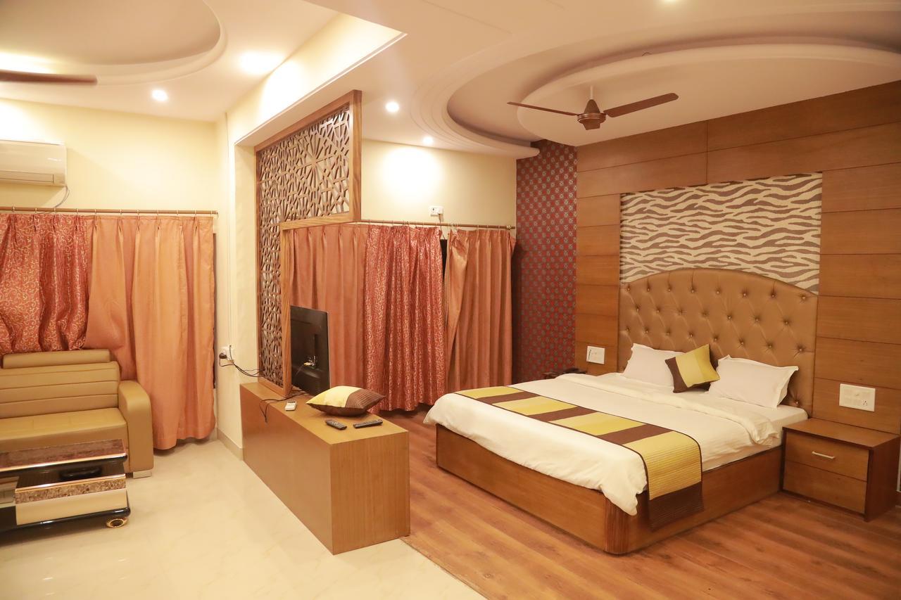 Hotel Sobhraj Ajmer Bagian luar foto